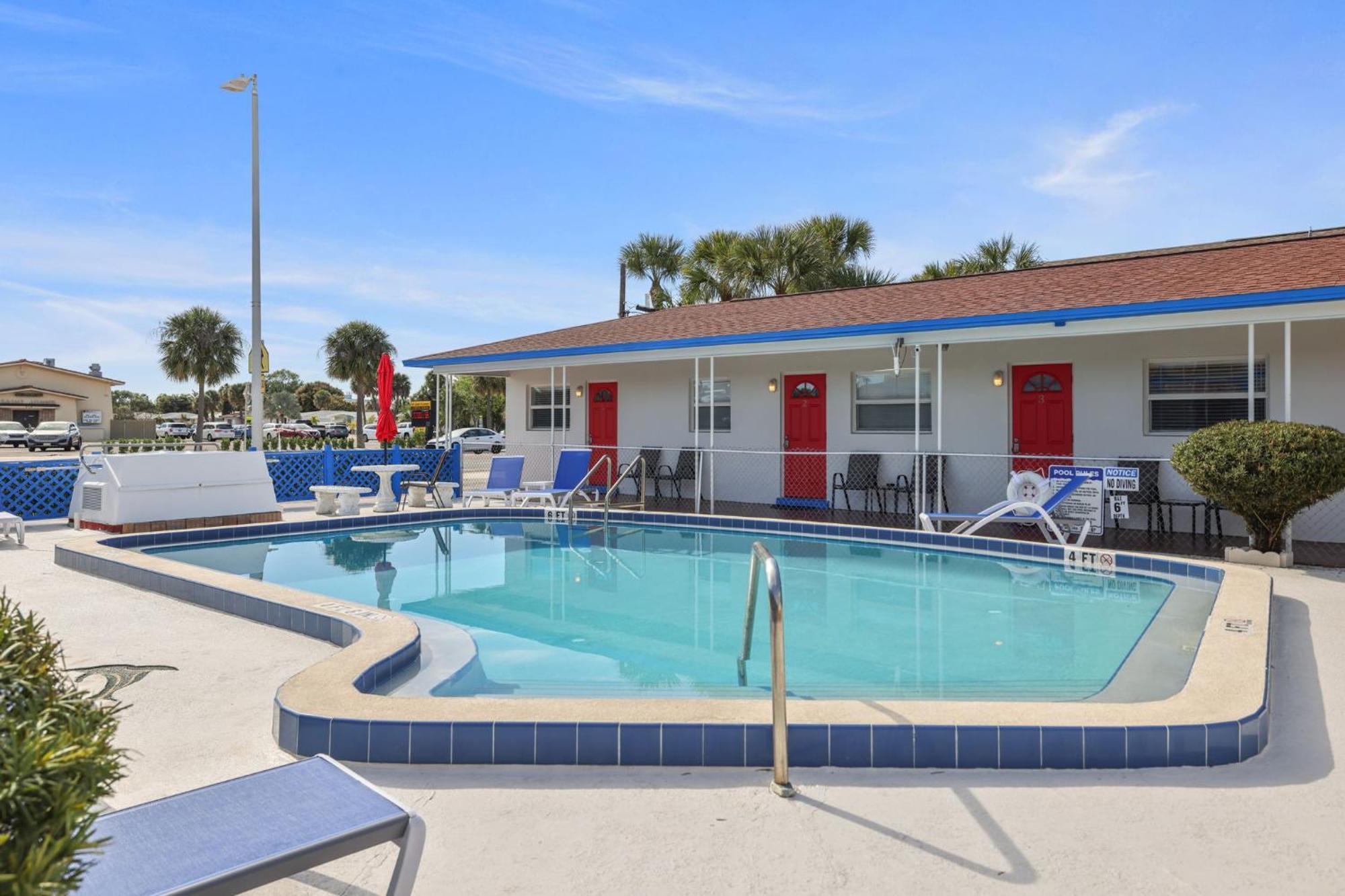 Sun Island Motel St. Pete Beach Extérieur photo