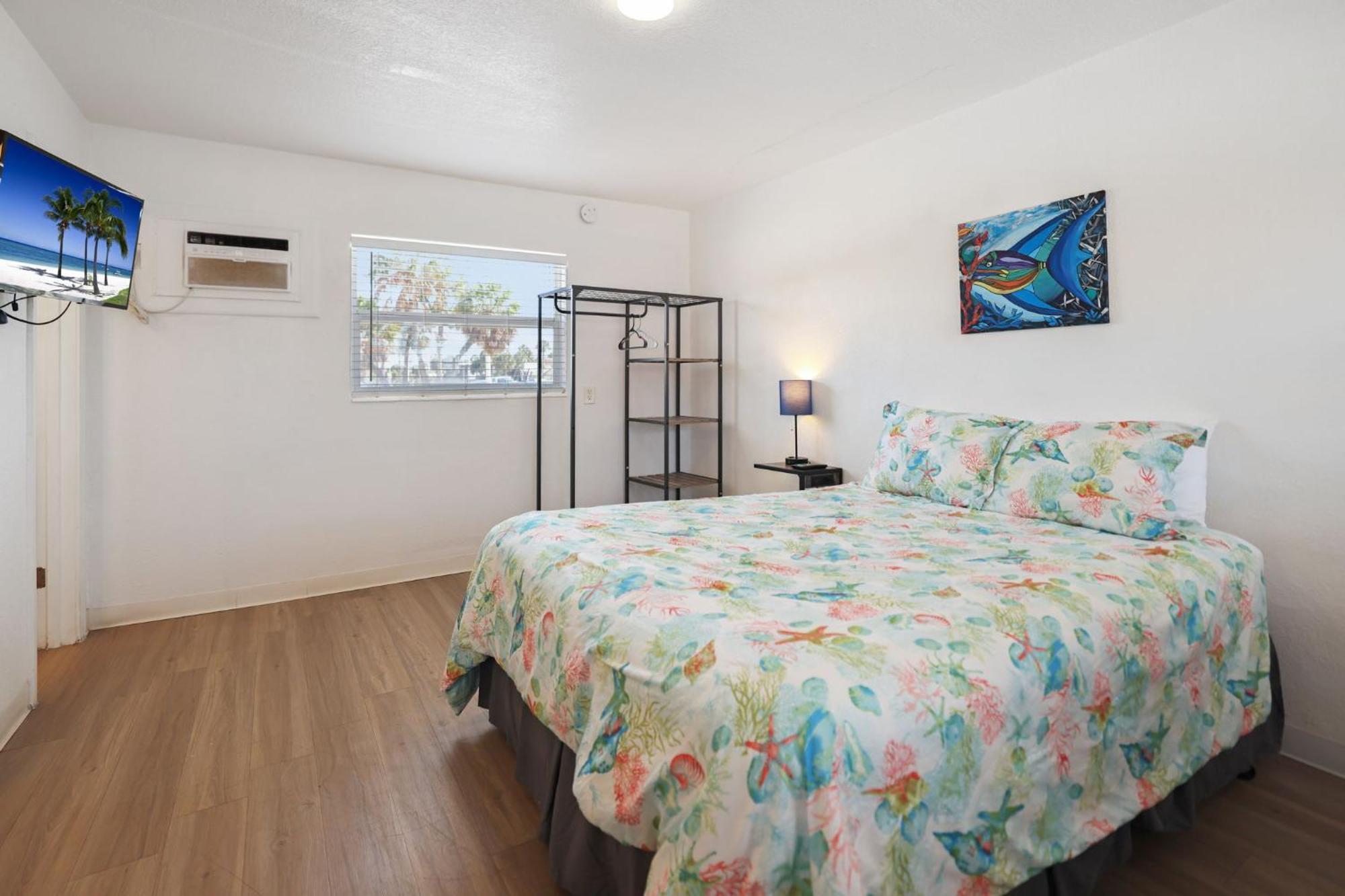 Sun Island Motel St. Pete Beach Extérieur photo