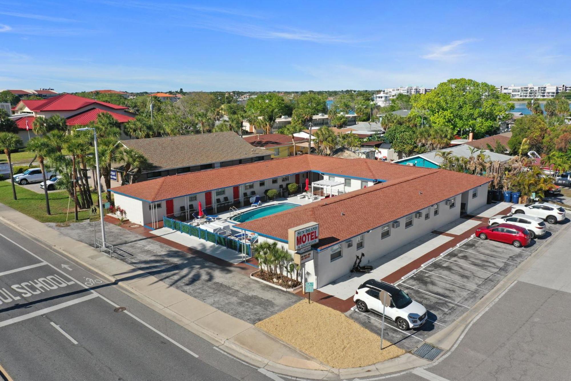 Sun Island Motel St. Pete Beach Extérieur photo