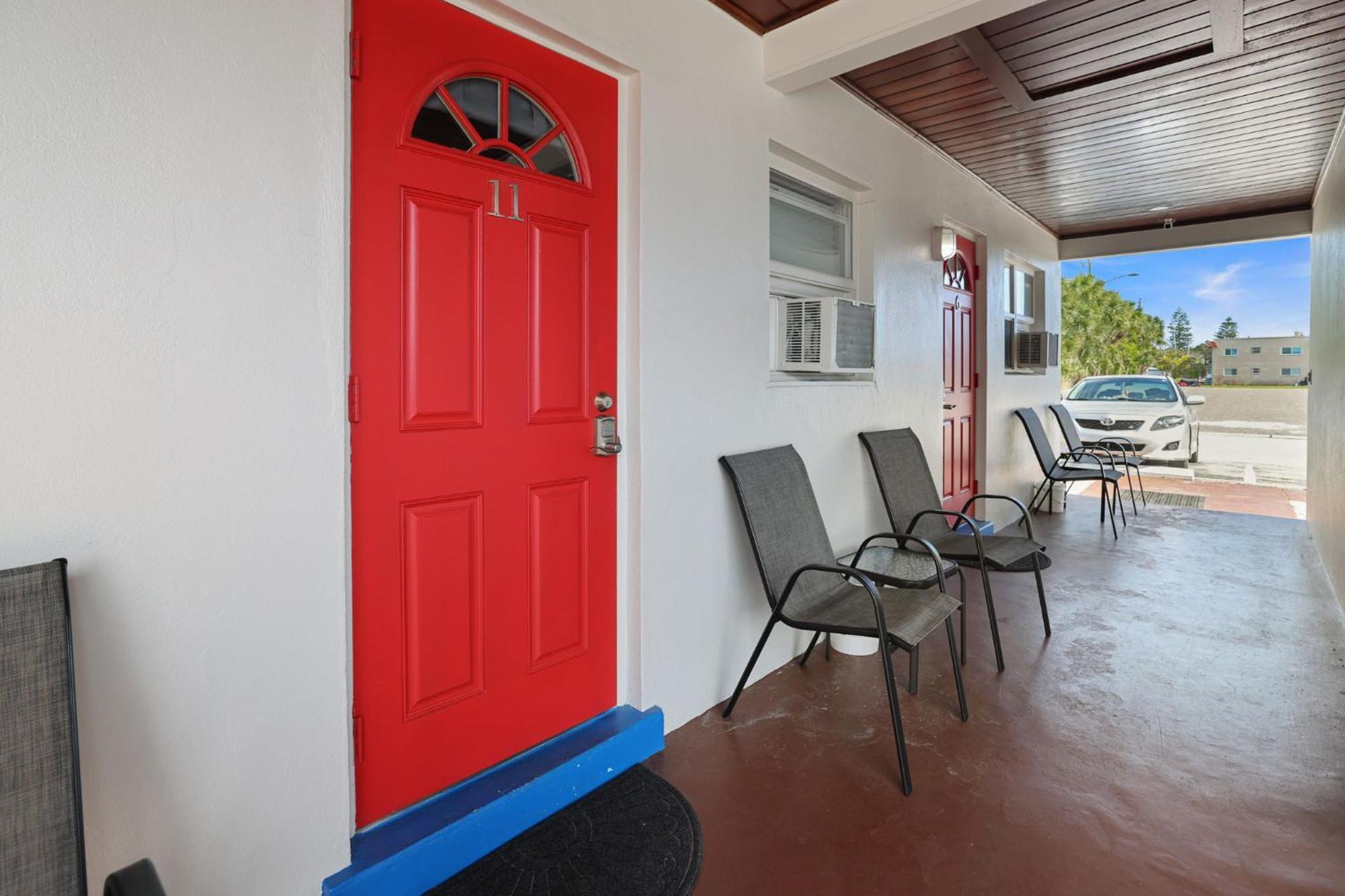 Sun Island Motel St. Pete Beach Extérieur photo