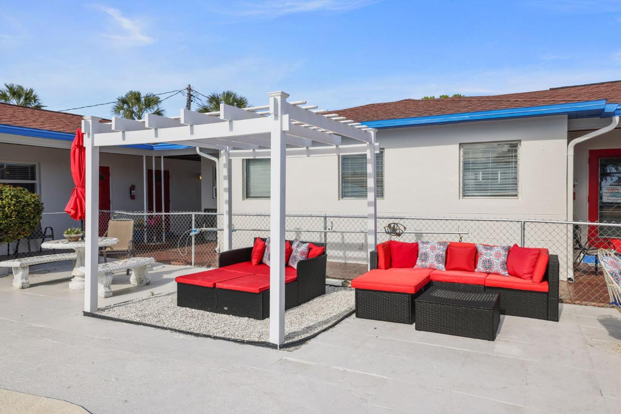 Sun Island Motel St. Pete Beach Extérieur photo